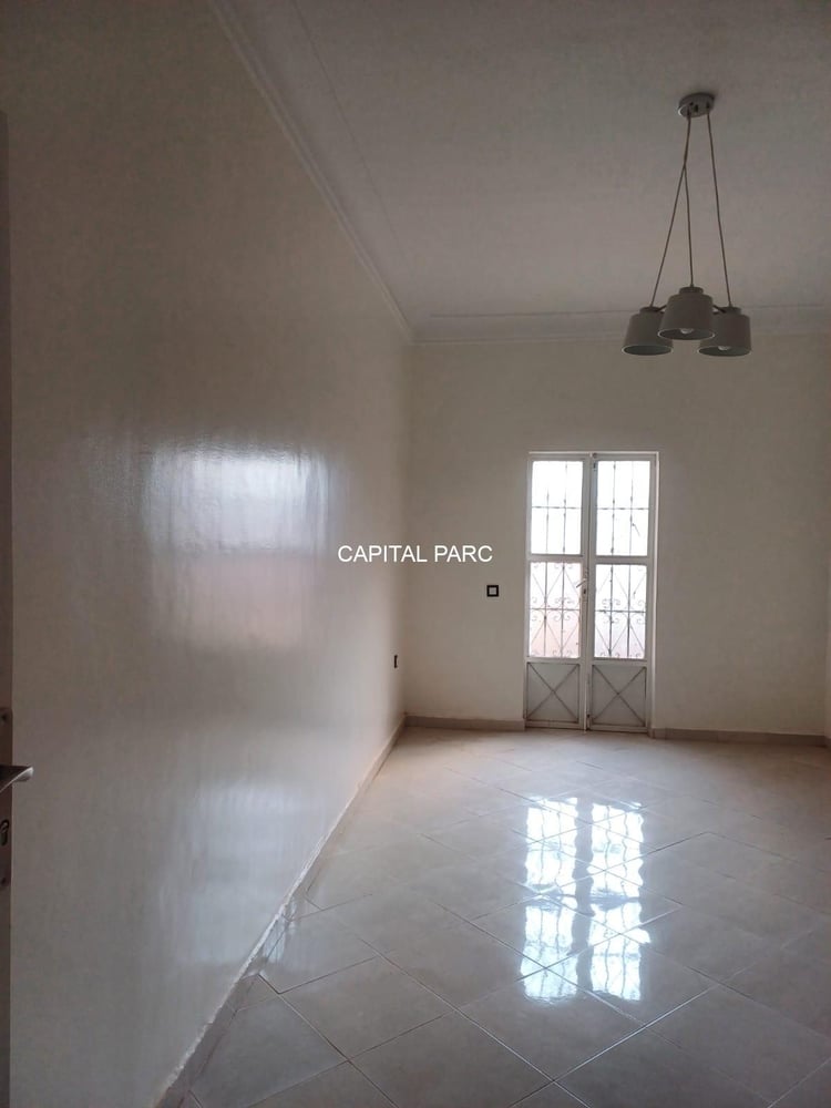 Bureau 240 m² à louer, Zone Industrielle Al Mazar, Marrakech — photo 5