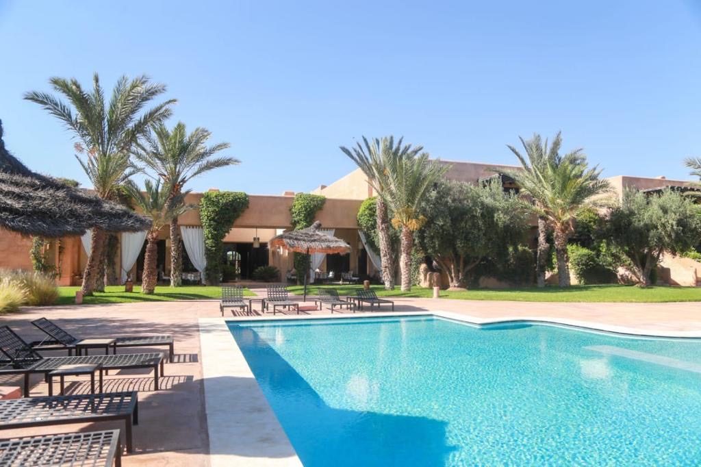 Villa meublée 4 ch. avec piscine, Bab Atlas, Marrakech à louer — Villa meublée, Marrakech