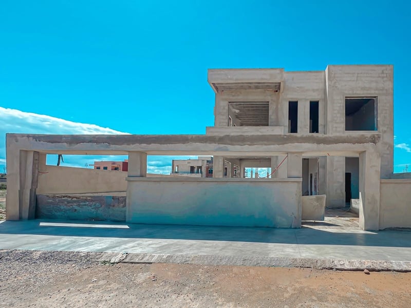Villa moderne semi-finie 380 m² à vendre, Ouarzazate, Marrakech — Villa, Marrakech