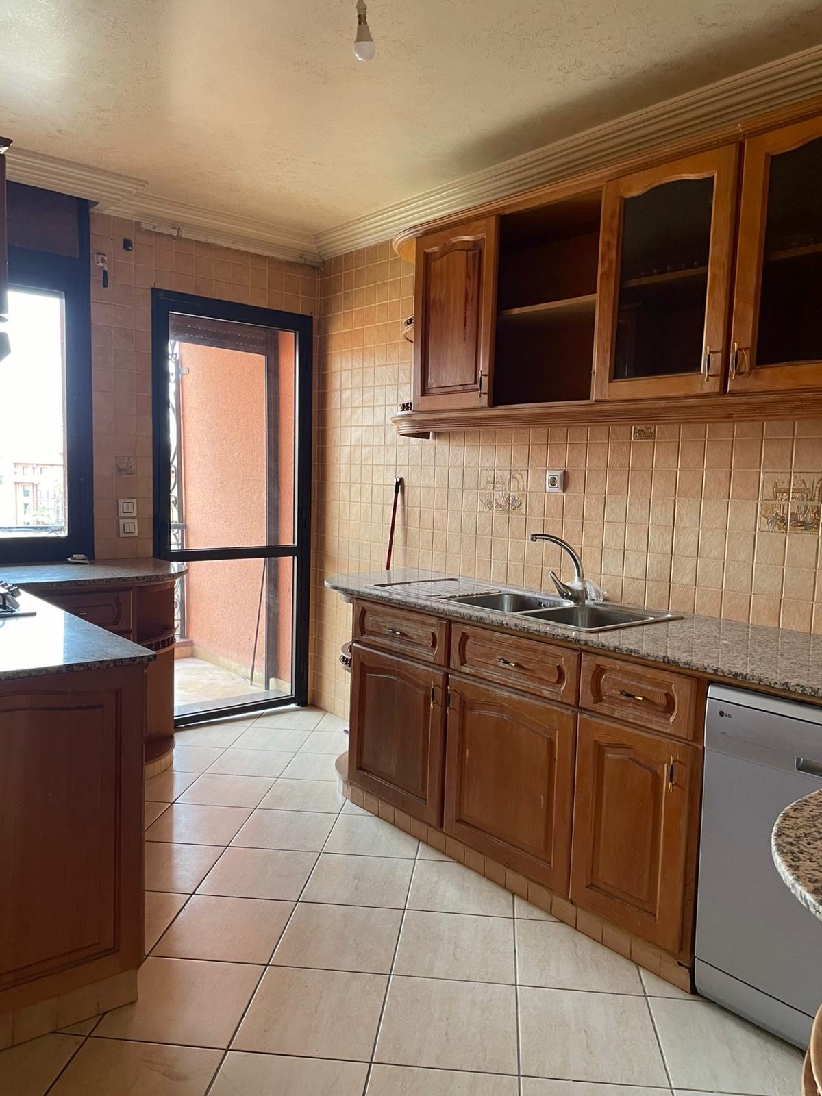 Appartement 3 ch. à vendre, 171 m², dernier étage, Guéliz, Marrakech — miniature 2
