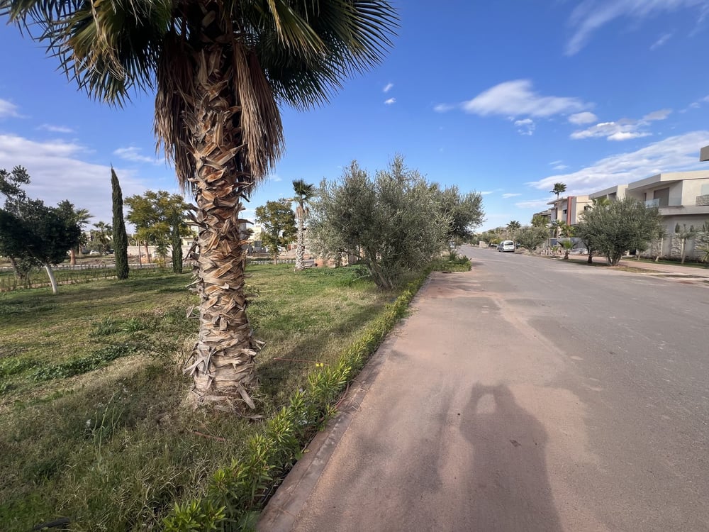 Terrain 602 m² à vendre, résidence fermée Rte Ourika, Marrakech — photo 9