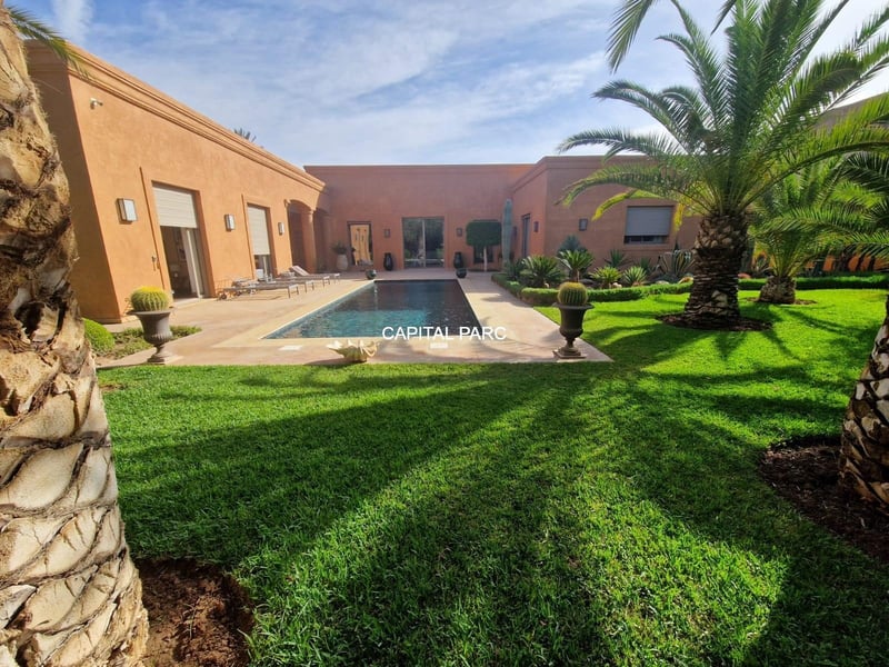 Villa plain-pied 420 m² à vendre, Route Ouarzazate Marrakech — Villa, Marrakech