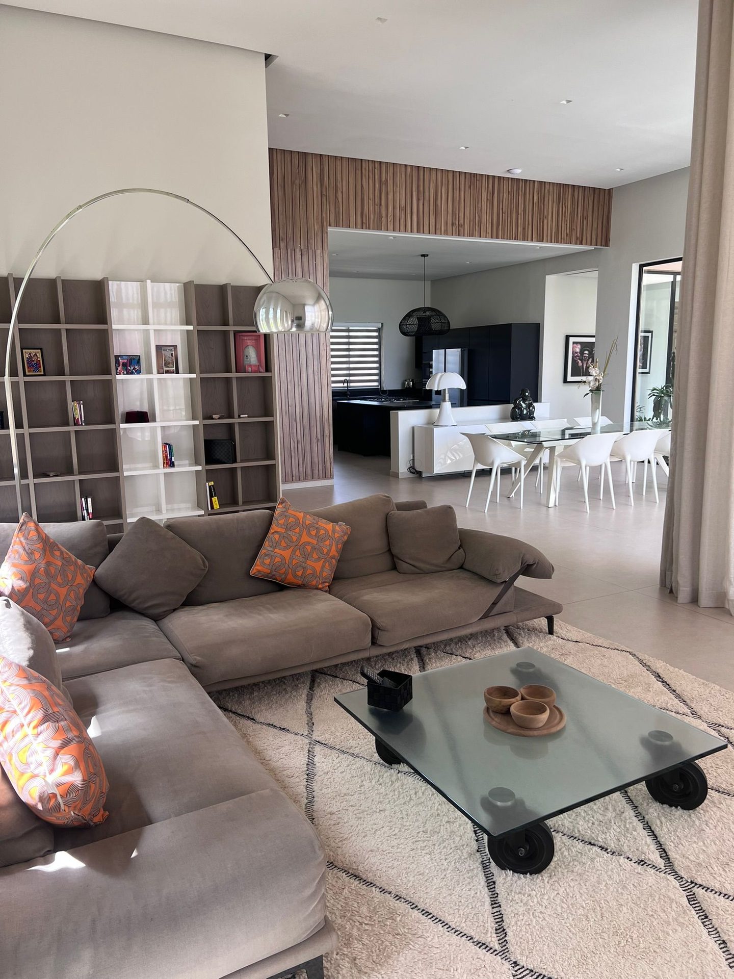Villa moderne 300 m² 4 ch.( VNA obtenue )  à vendre Route de Fès, Marrakech — miniature 17