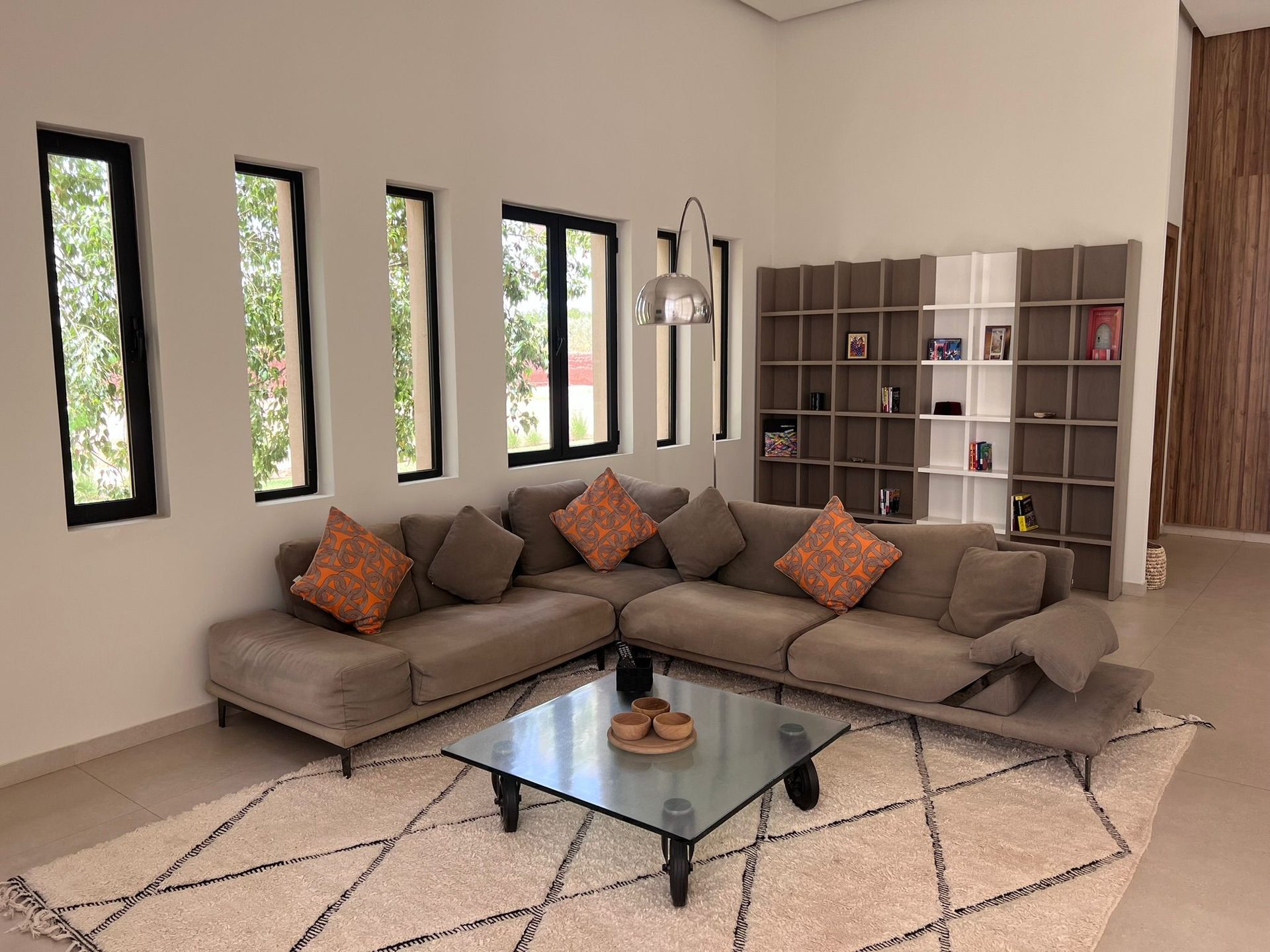 Villa moderne 300 m² 4 ch.( VNA obtenue )  à vendre Route de Fès, Marrakech — miniature 5