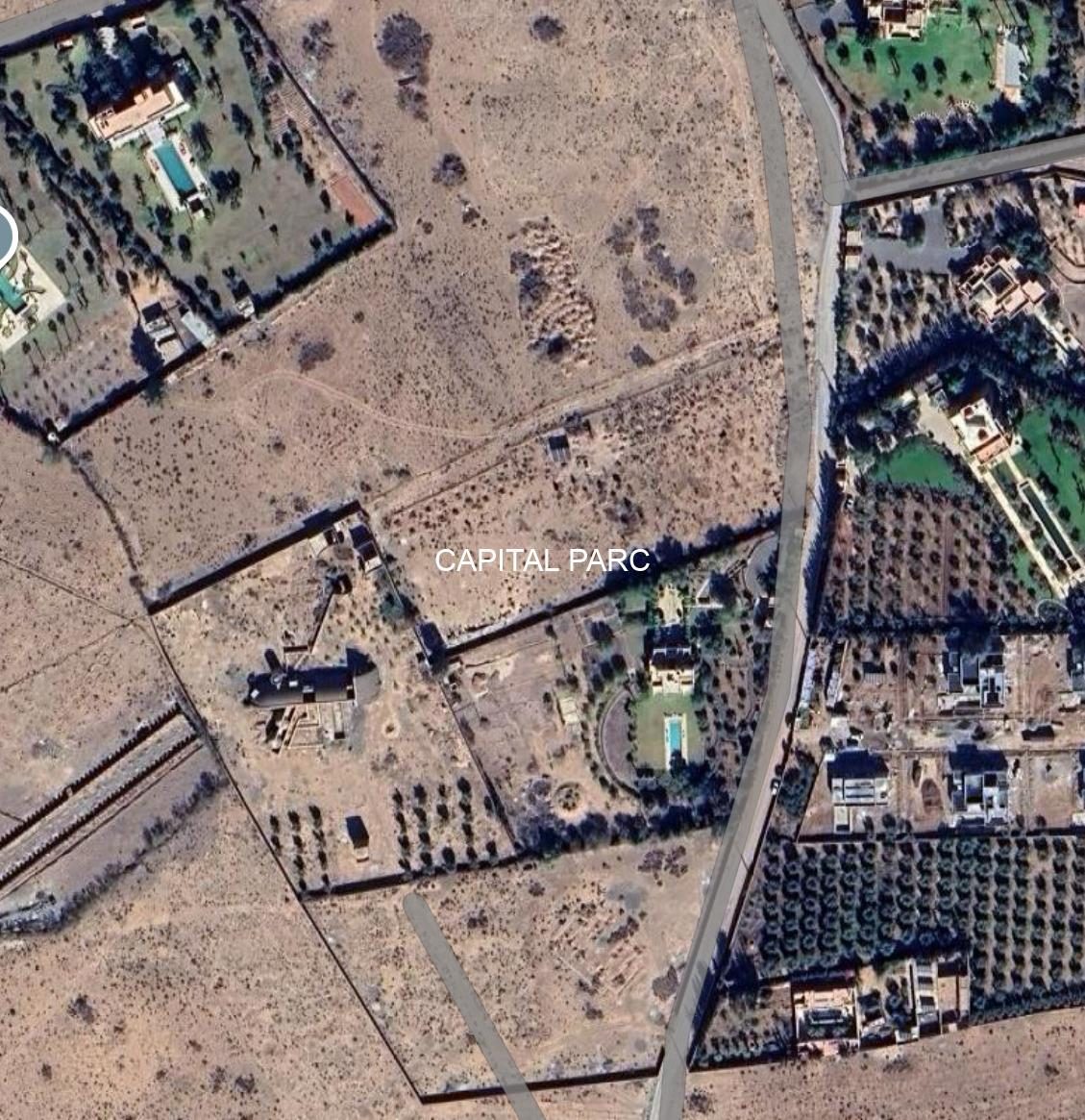 Terrain 2,3 ha constructible à vendre Tameslouht, Marrakech — miniature 2