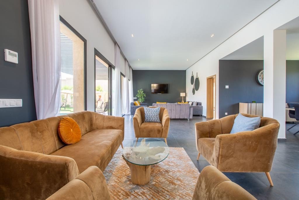 Villa moderne plain-pied à vendre, 350 m², Route Ourika Marrakech — miniature 4