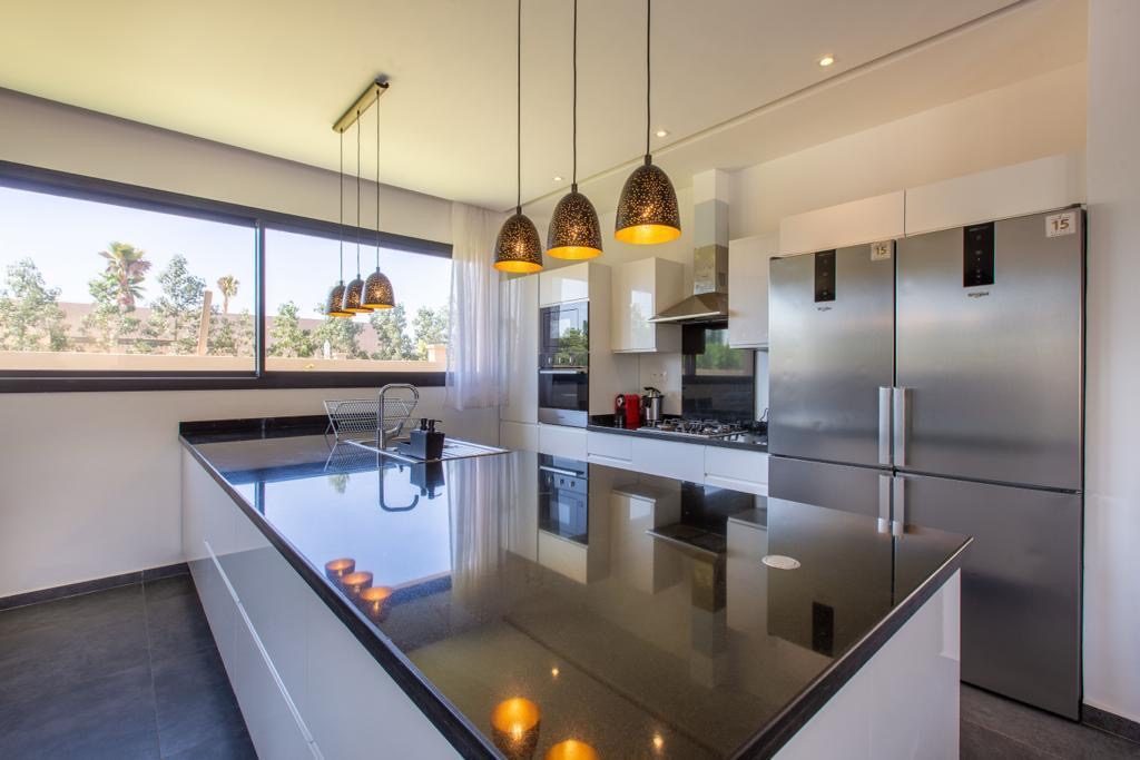 Villa moderne plain-pied à vendre, 350 m², Route Ourika Marrakech — miniature 9
