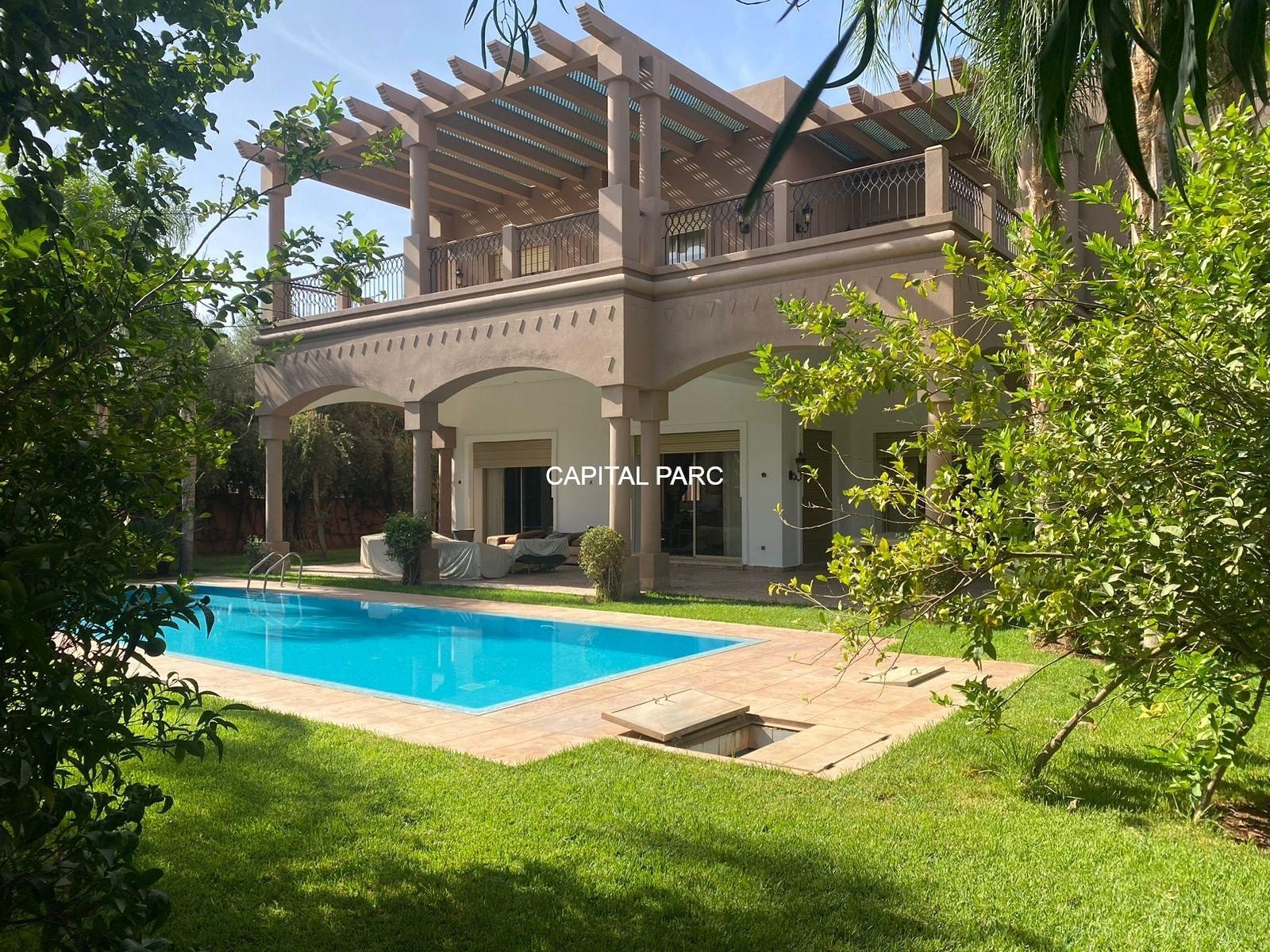 Villa 700 m² à vendre Agdal, Marrakech – Piscine, 5 suites — Villa, Marrakech