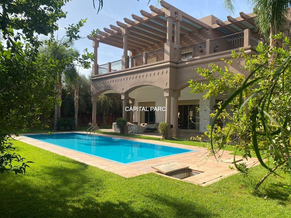 Villa 700 m² à vendre Agdal, Marrakech – Piscine, 5 suites — photo 11