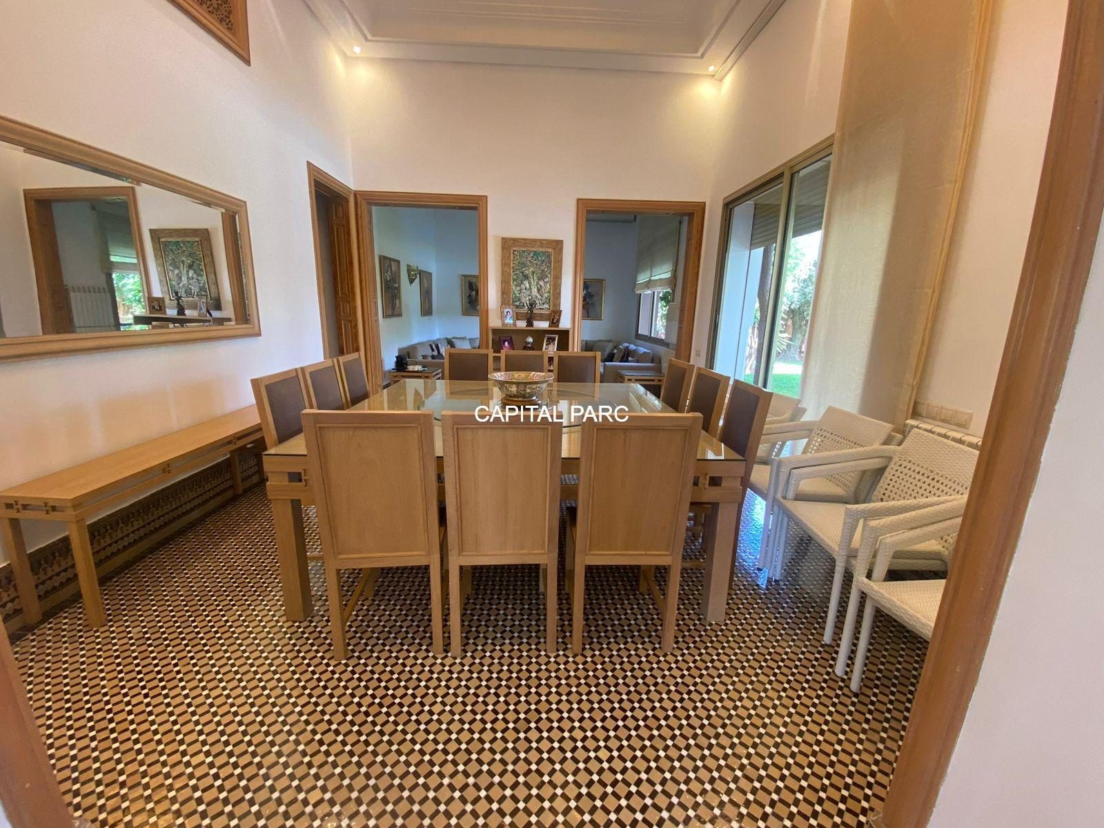 Villa 700 m² à vendre Agdal, Marrakech – Piscine, 5 suites — miniature 4