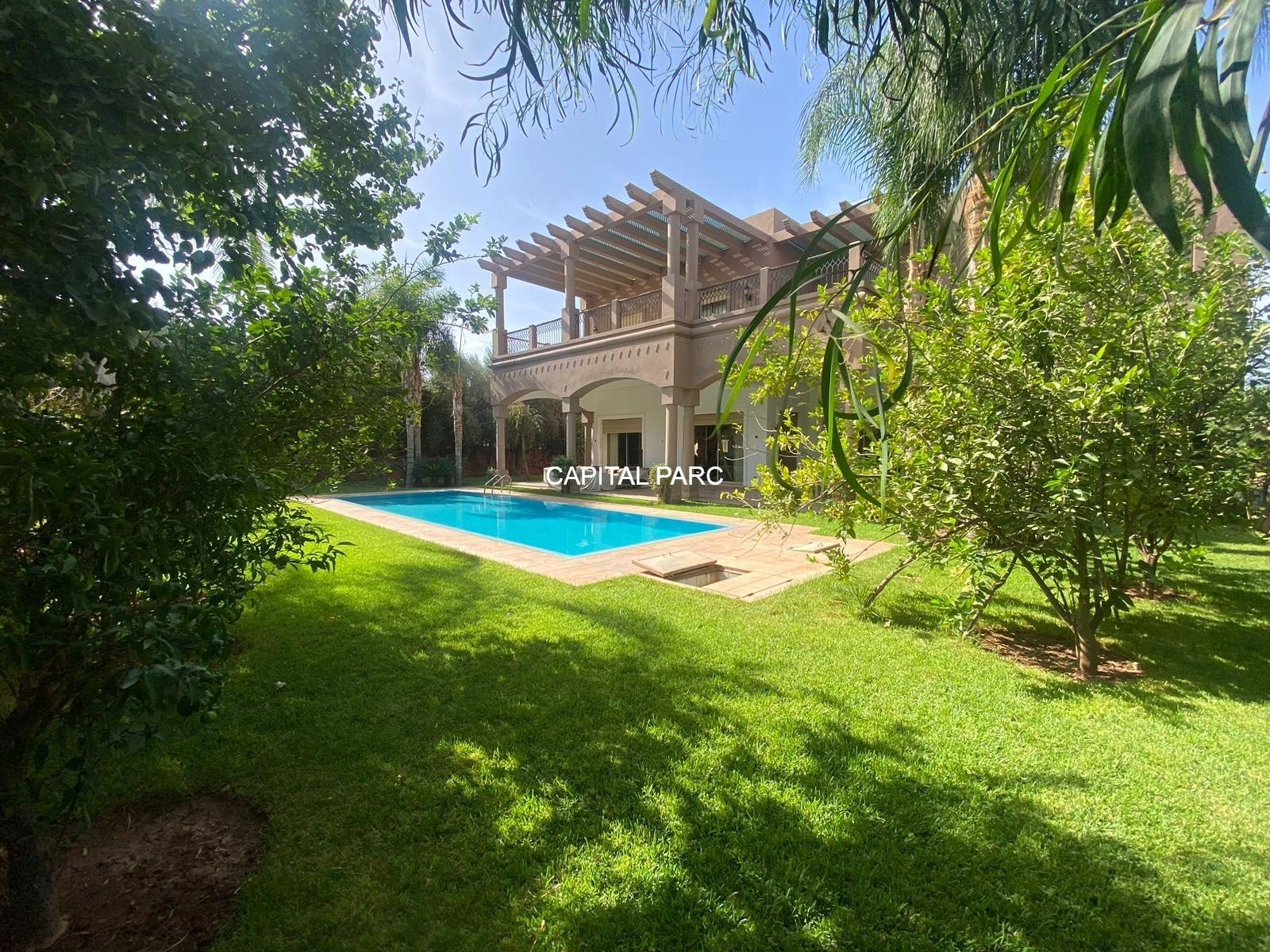 Villa 700 m² à vendre Agdal, Marrakech – Piscine, 5 suites — miniature 6