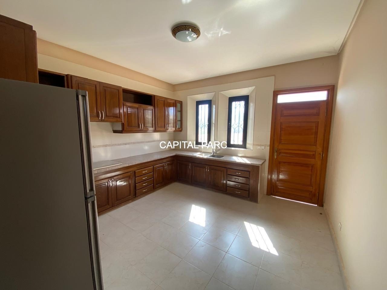 Villa 4 ch. à vendre, 1 ha, Route de l'Ourika, Marrakech — miniature 13