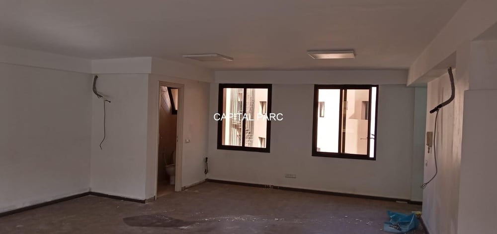Bureau 61 m² à vendre Guéliz, Marrakech, 4ème étage — photo 2