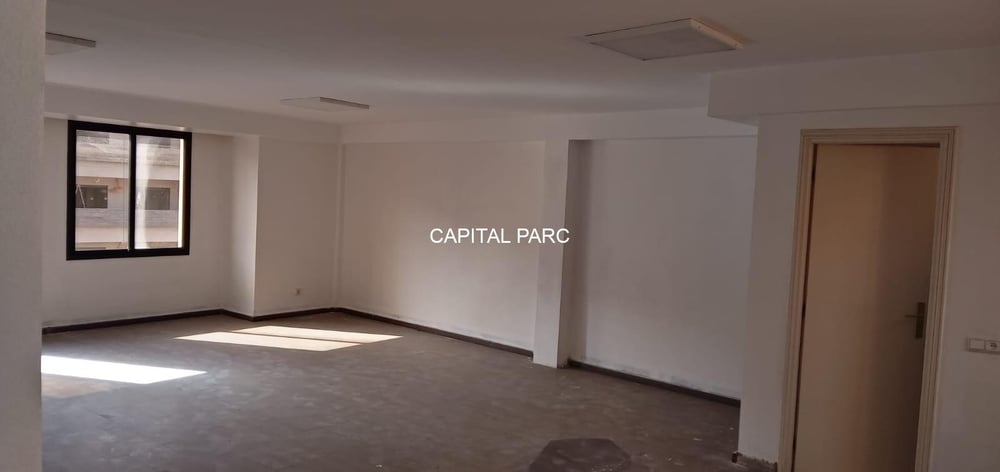 Bureau 61 m² à vendre Guéliz, Marrakech, 4ème étage — photo 3