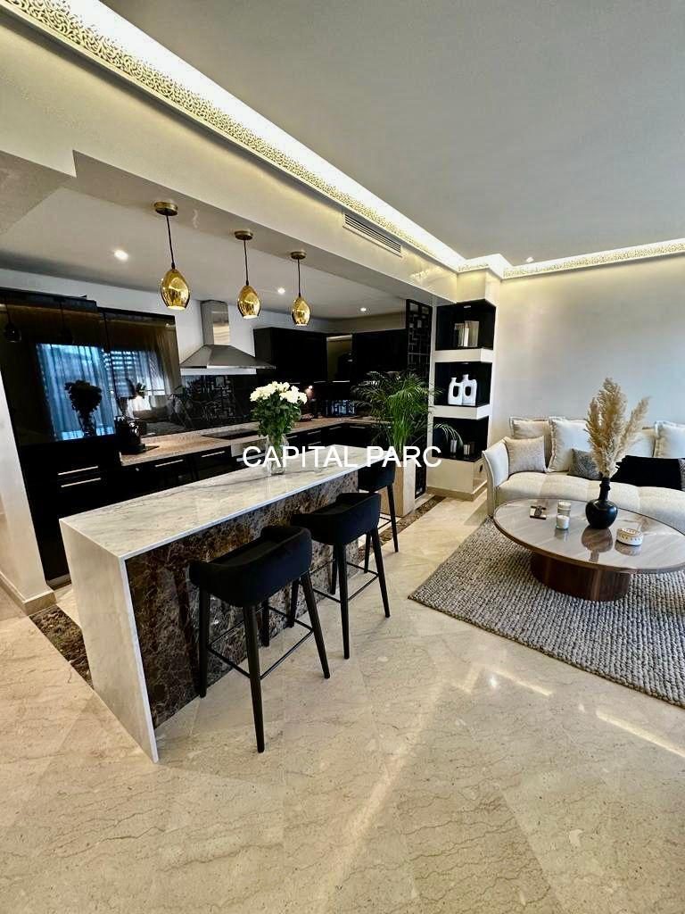 Appartement 120 m² à vendre, 2 ch., Guéliz, Marrakech — miniature 3