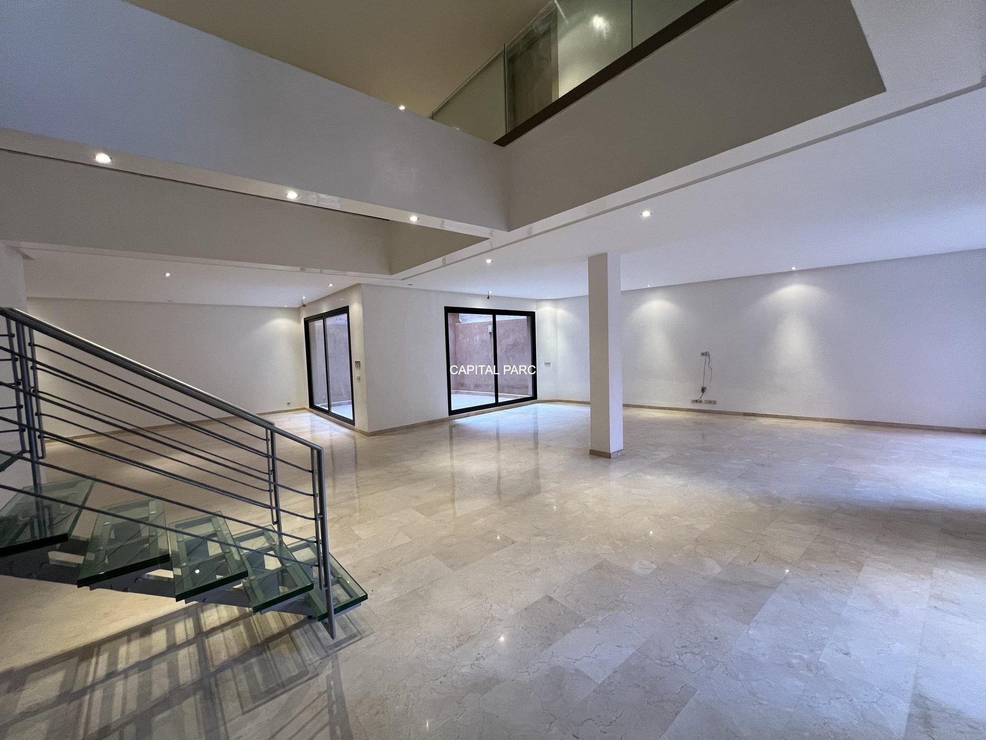 Duplex 3 ch. 305 m² à vendre Hivernage, Marrakech — Duplex, Marrakech