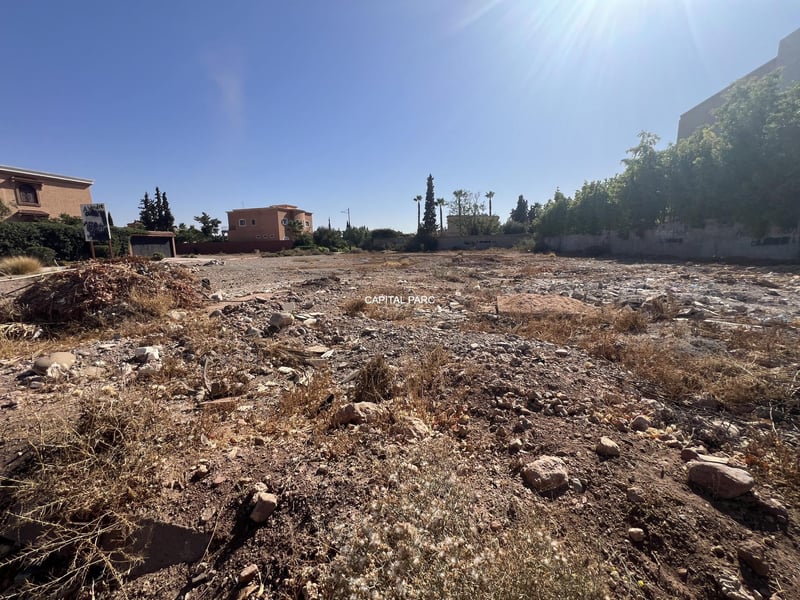 Sale: 1610 sqm plot of land (Targa) — Lot de terrain, Marrakech