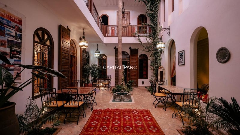 Riad 300 m² 8 ch. à vendre Bab Doukkala, Médina Marrakech — Riad, Marrakech