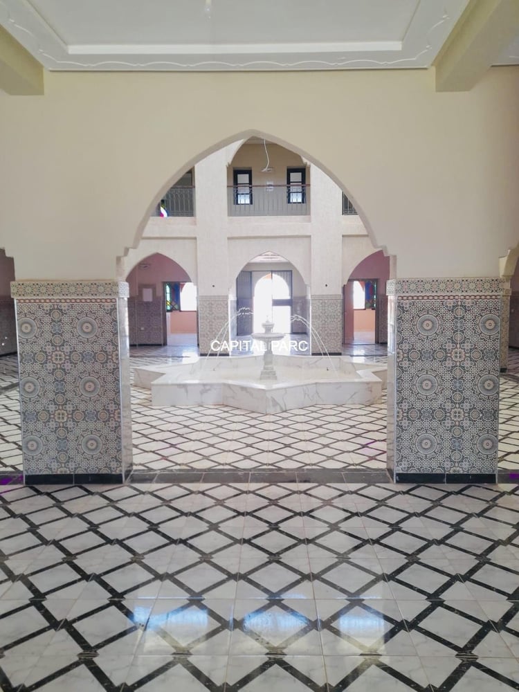 Maison d'hôtes 16 ch. 1,8 ha à vendre, Sidi Abdellah Ghiat — photo 2