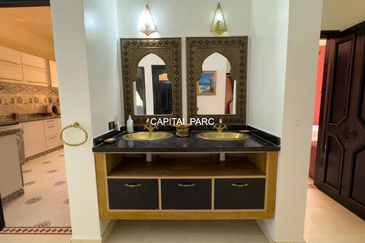 Maison 5 ch. à vendre 4619 m² avec piscine, Sidi Abdallah Ghiat — miniature 13
