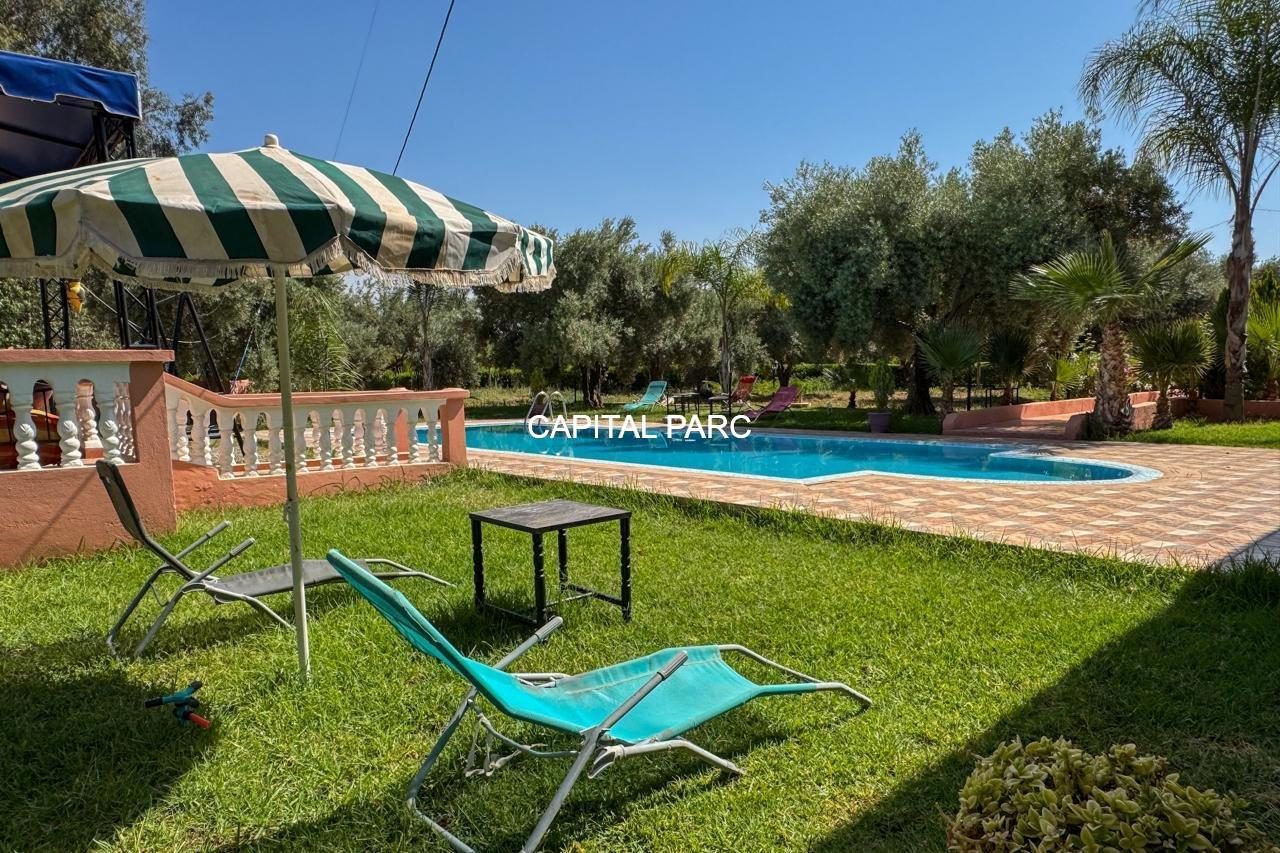 Maison 5 ch. à vendre 4619 m² avec piscine, Sidi Abdallah Ghiat — miniature 4