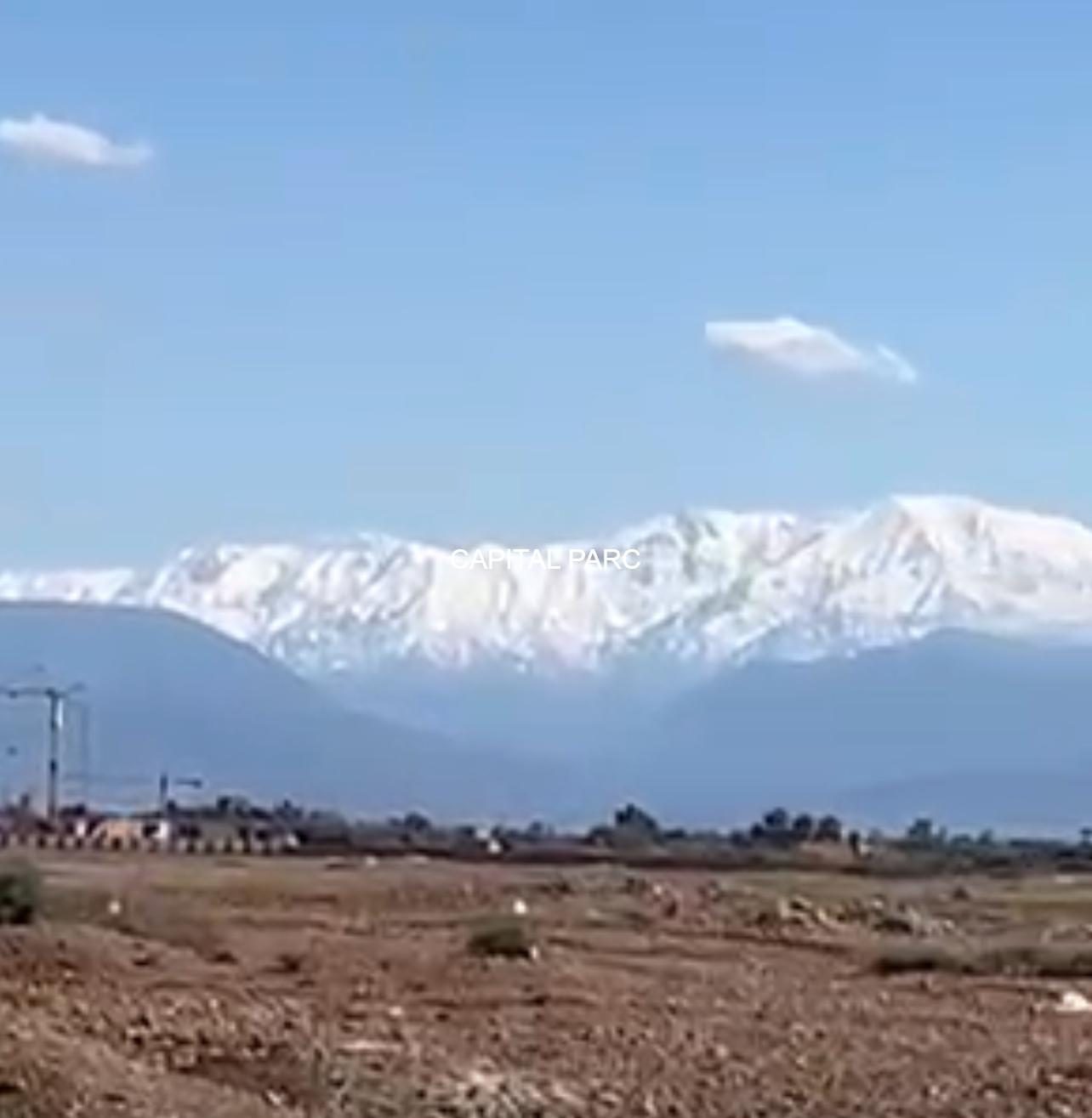 Terrain constructible 42 ha à vendre, Golf Royal, Marrakech — Terrain, Marrakech