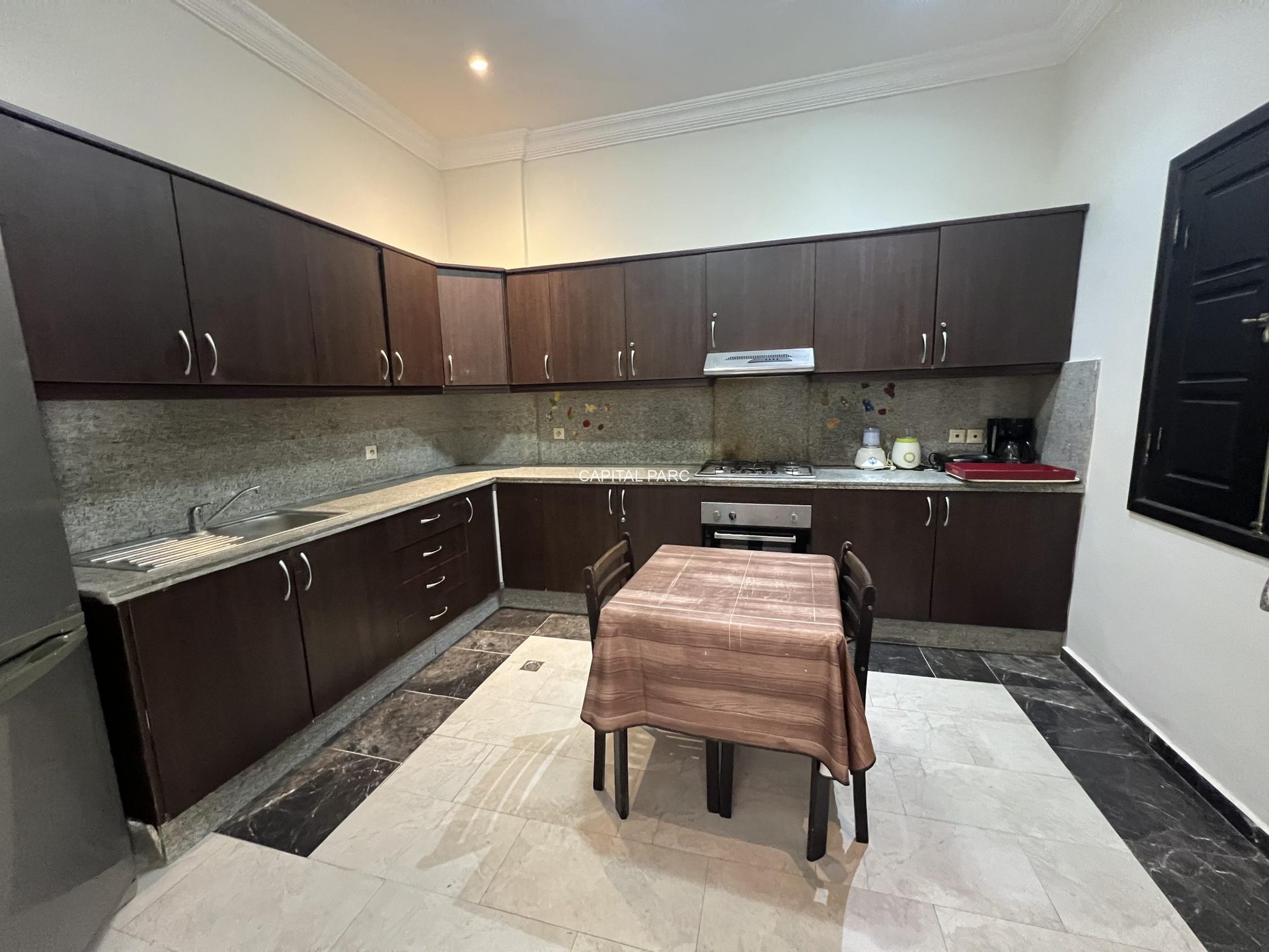 Villa 4 ch. à vendre à Marrakech, 230 m² bâtis, jardin 248 m² — miniature 16