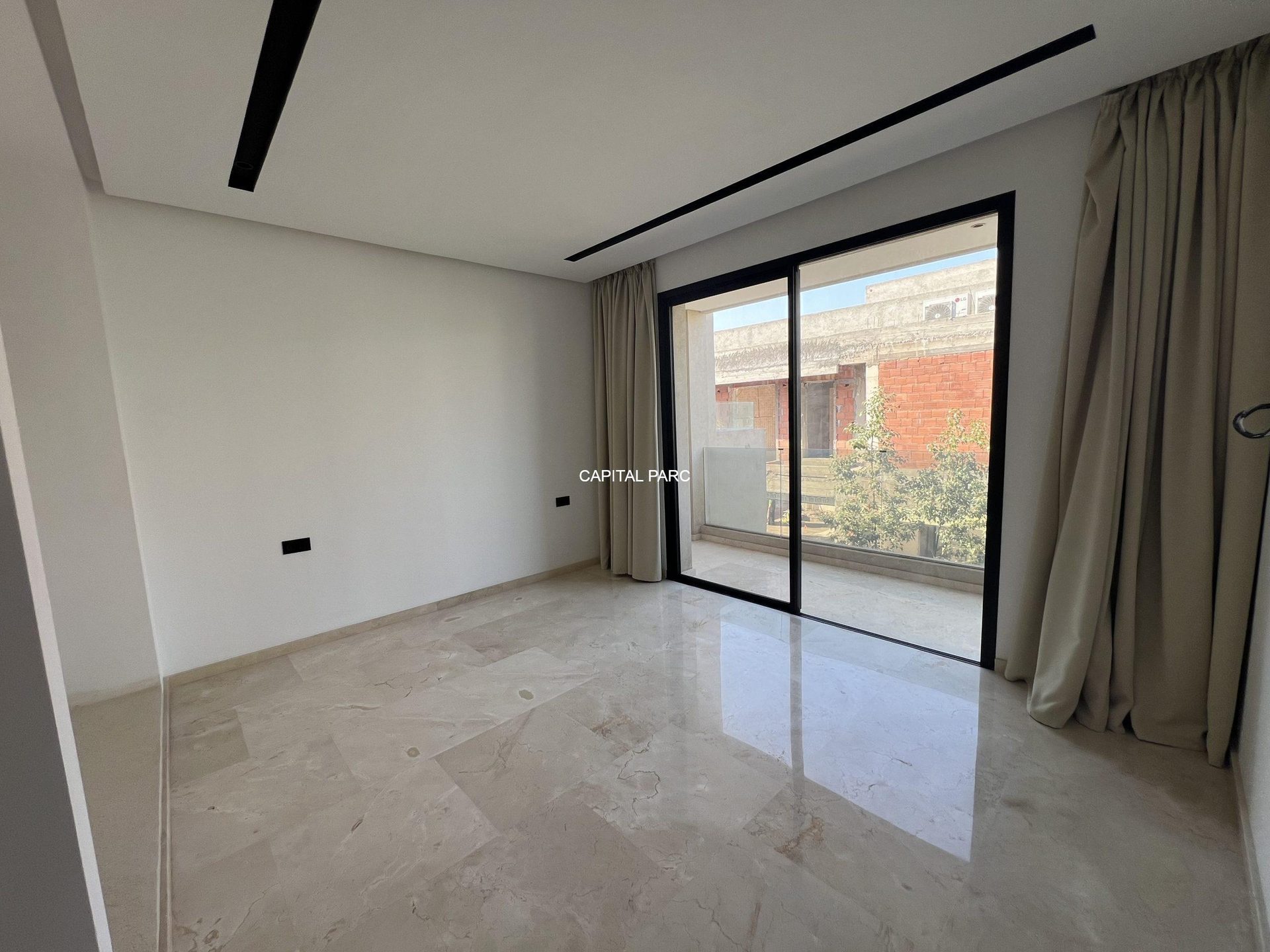 Villa contemporaine 5 ch. à vendre, Route de Tahanaoute, Marrakech — miniature 9