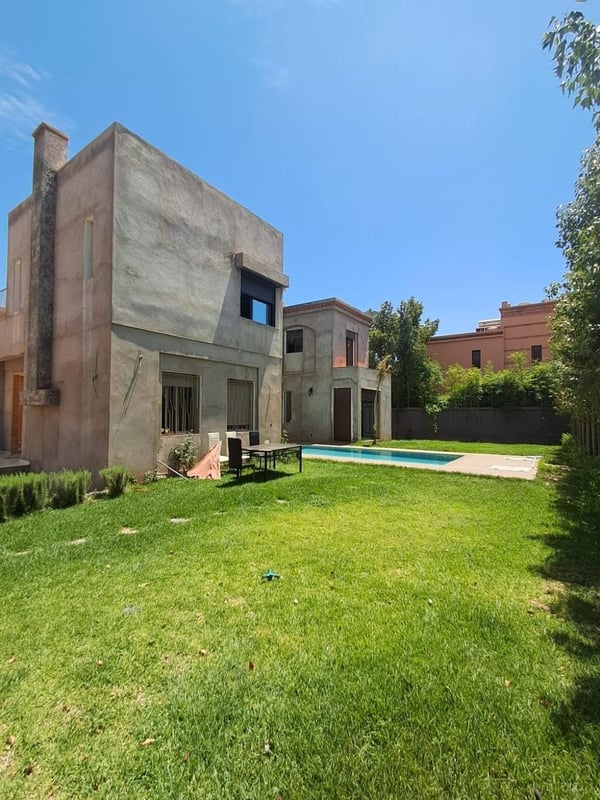 Villa 300 m² à vendre, Tasoultante, Route Ourika, Marrakech — Villa, Ourika