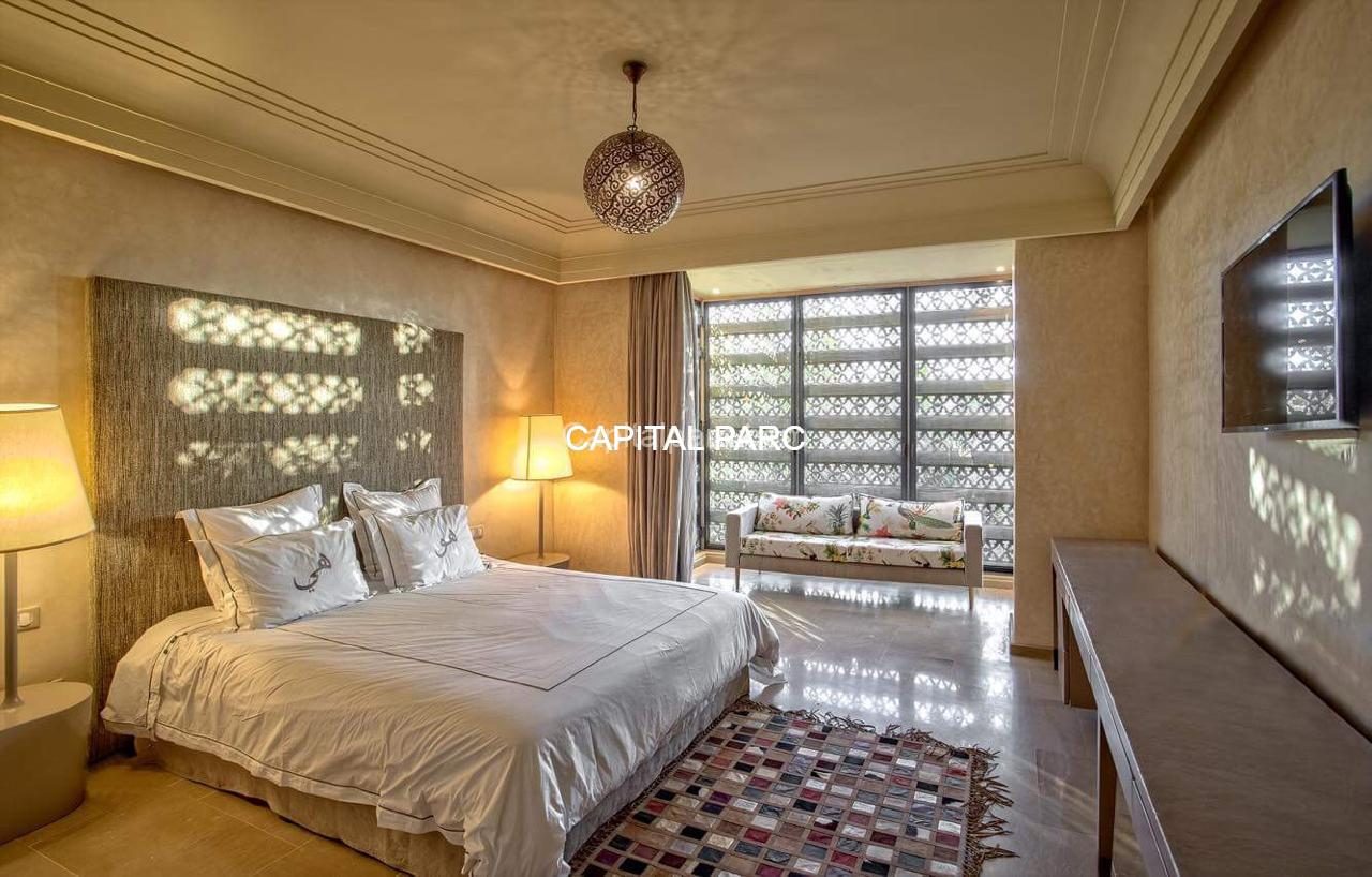Villa 3 ch. 330 m² avec piscine, jardin 1800 m² à vendre, Marrakech — miniature 7