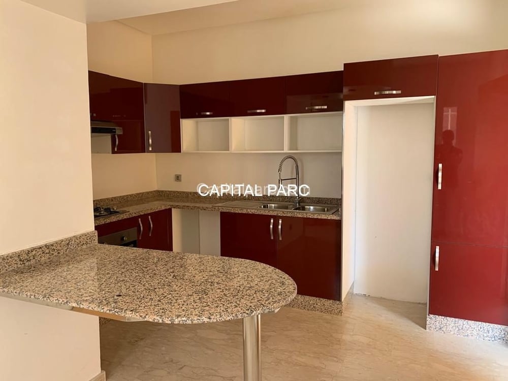 Villa golf 270 m² à Marrakech, 4 ch. vendue — photo 4