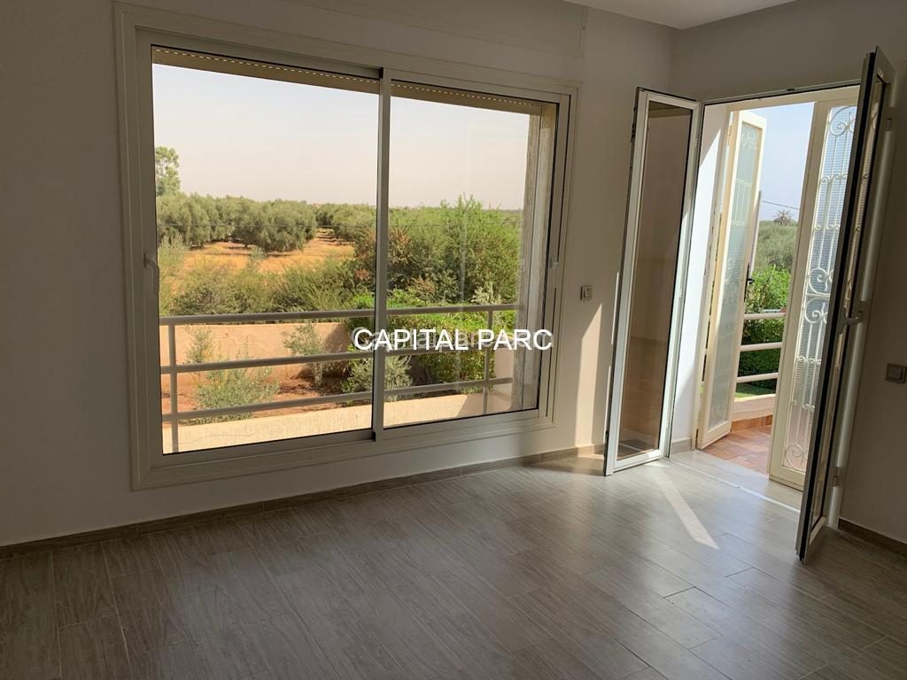 Villa golf 270 m² à Marrakech, 4 ch. vendue — miniature 5