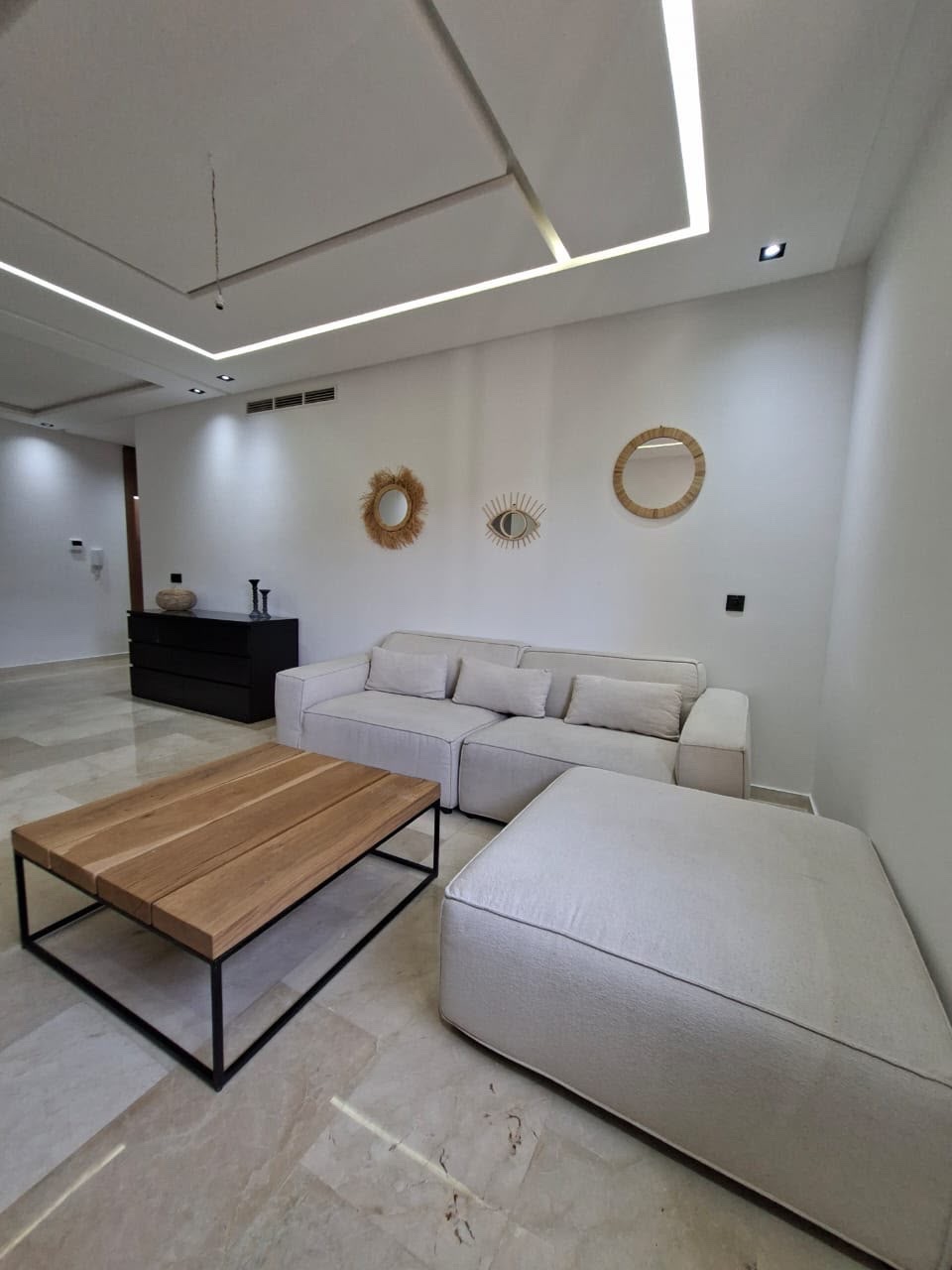 Location longue durée : Appartement meublé 3 chambres , Marrakech , Hivernage  — miniature 2