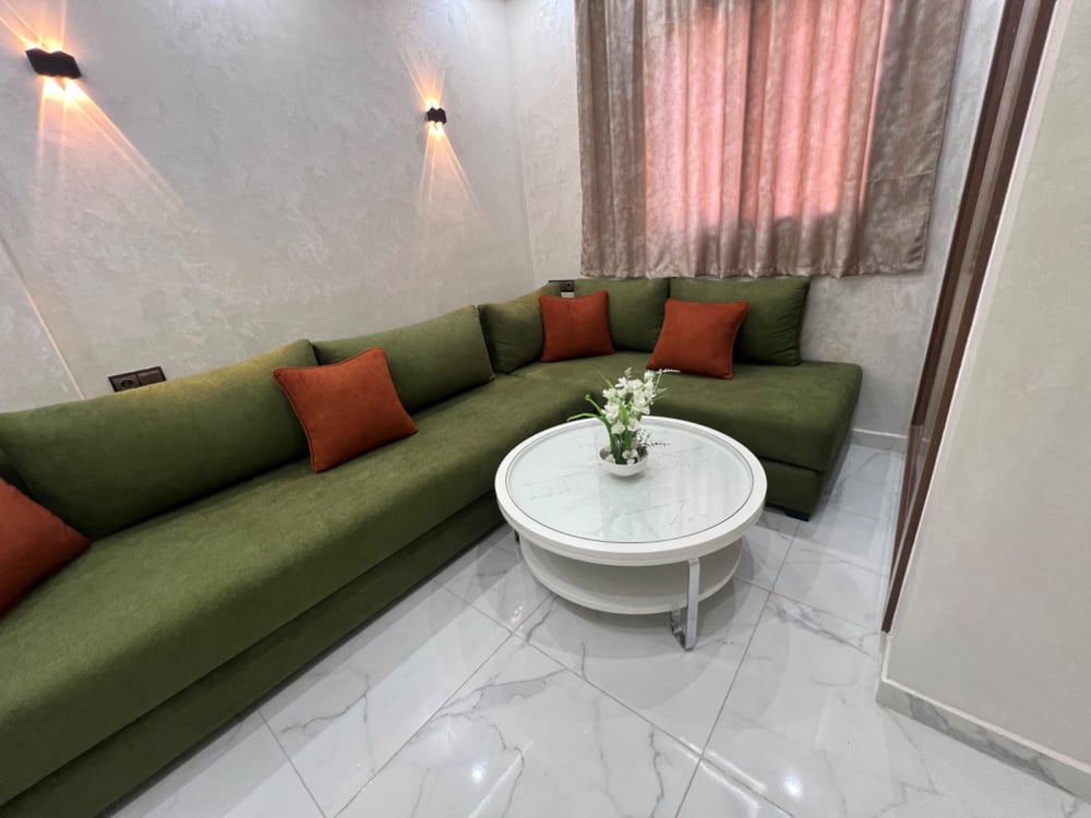 Location longue durée : appartement meublé 3 ch., 90 m², Victor Hugo, Guéliz, Marrakech — photo 6