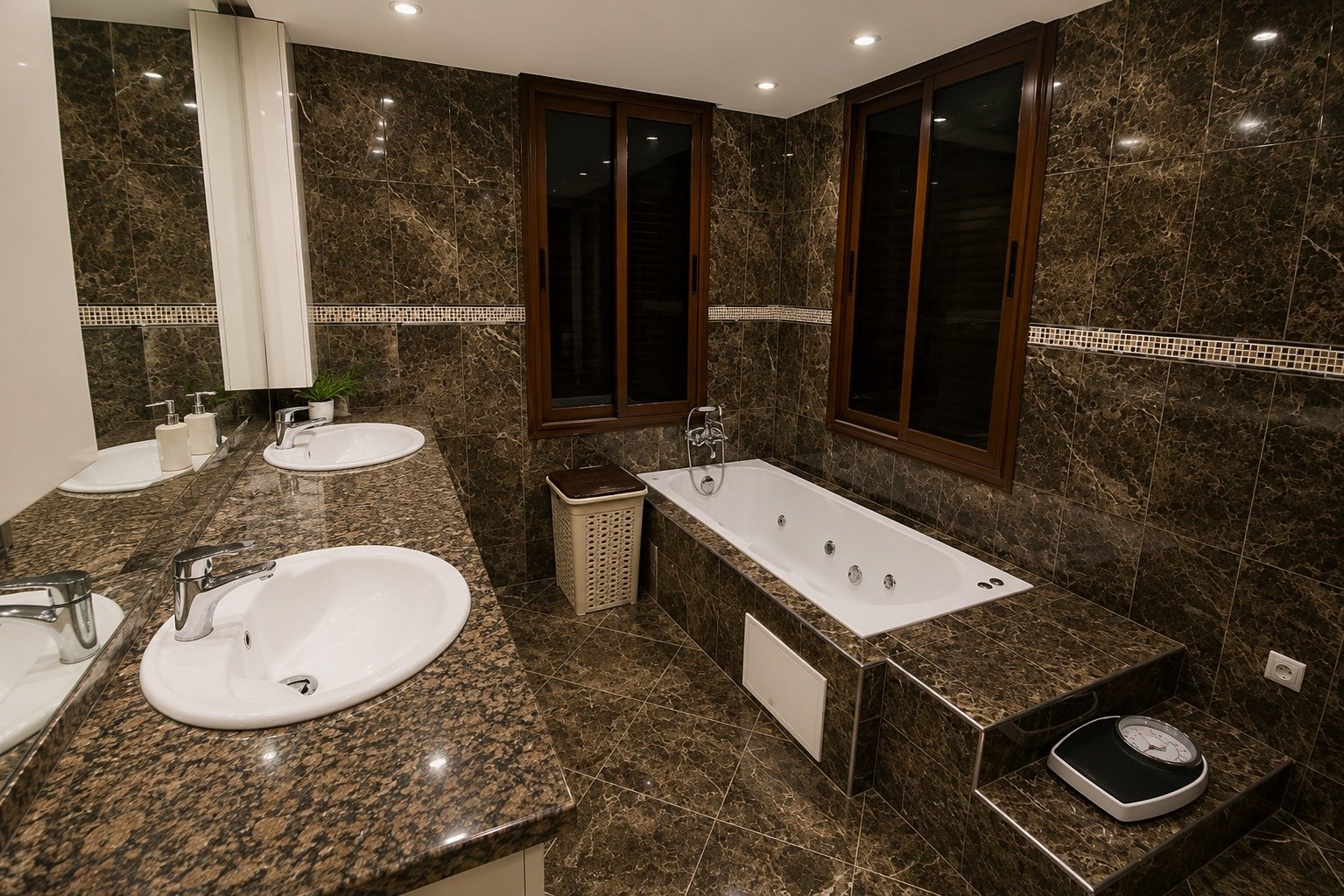 Villa meublée 370 m² avec piscine à vendre, Targa Marrakech — miniature 9