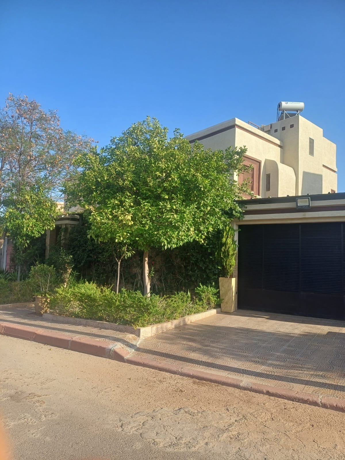 Villa meublée 370 m² avec piscine à vendre, Targa Marrakech — miniature 2