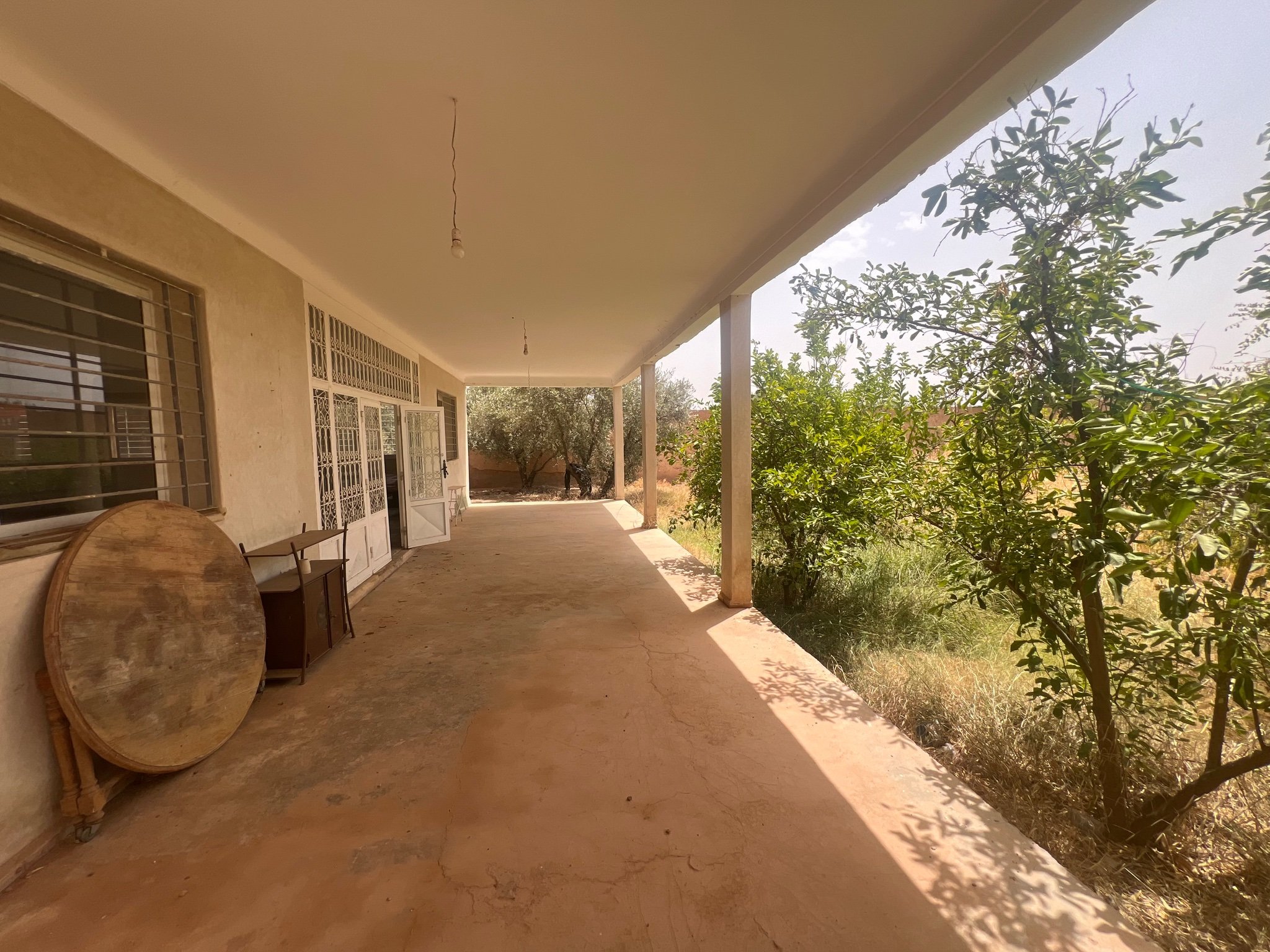 À Vendre: Petite maison de campagne sous forme d’un riad, Marrakech, quartier route de Fès. — Maison, Marrakech