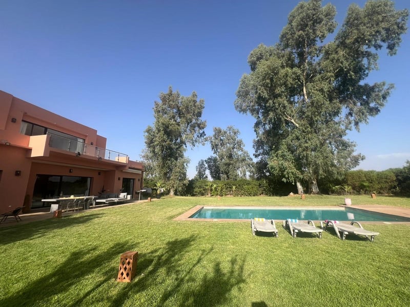 فيلا للكرا ب 3000 متر مربع ديال الجردة، طريق أوريكا، مراكش — Villa, Marrakech