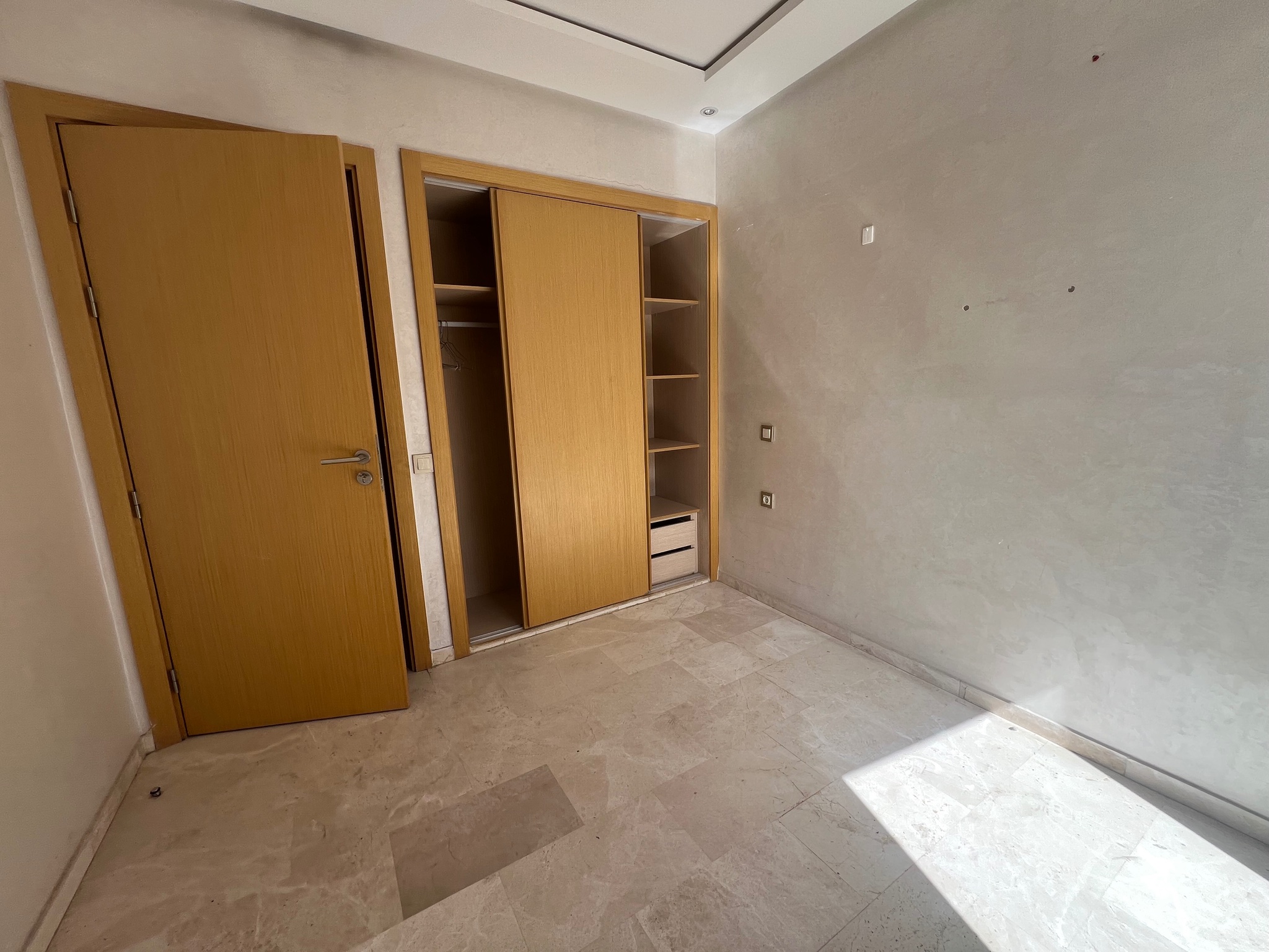 Location longue durée : appartement vide 74 , 2 ch , Gueliz, Marrakech  — miniature 7