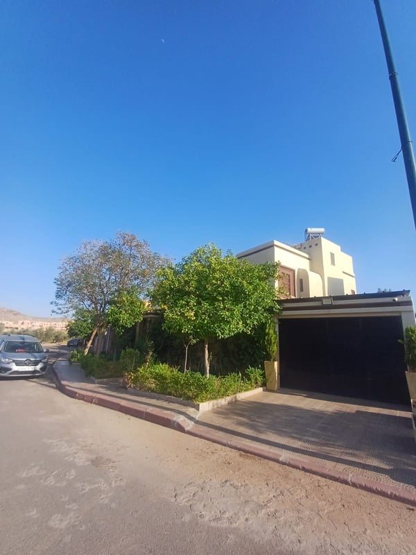 Villa meublée 370 m² avec piscine à vendre, Targa Marrakech — Villa meublée, Marrakech