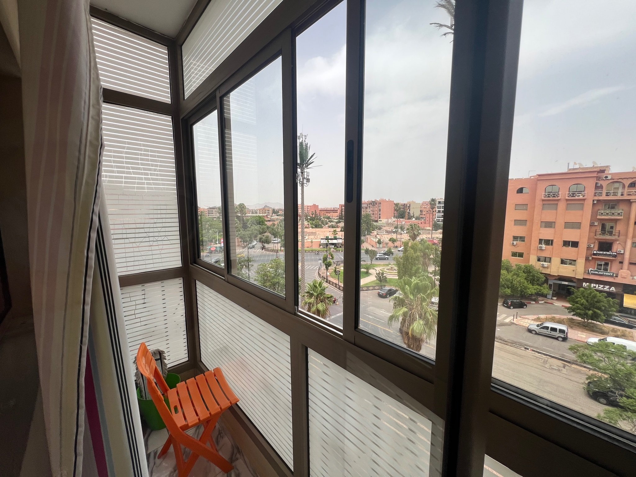 À louer : joli petit appartement bien meublé, quartier Victor Hugo, Marrakech , Gueliz.  — miniature 5
