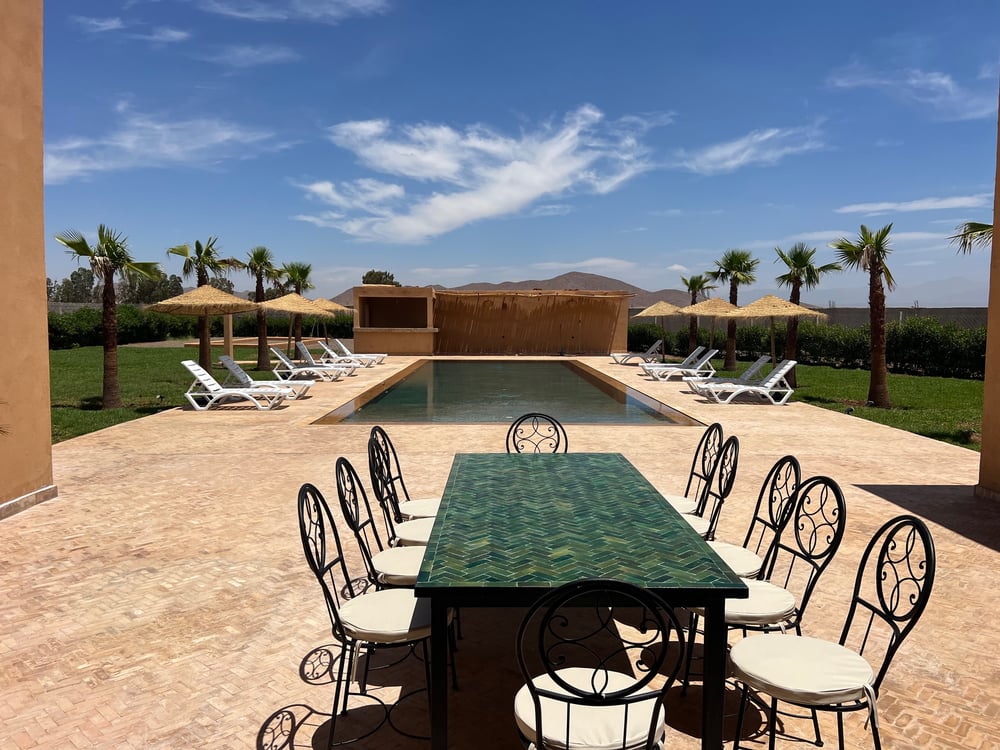 Location saisonnière : Villa moderne parc de 2ha , 4 suites , borrous , route de la foret , Marrakech  — photo 2