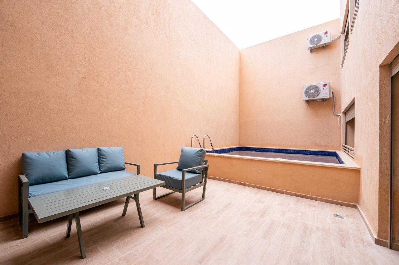Location longue durée : Grand duplex (  03 chambres ) quartier Victor hugo , camp el ghoul , Marrakech  — miniature 8