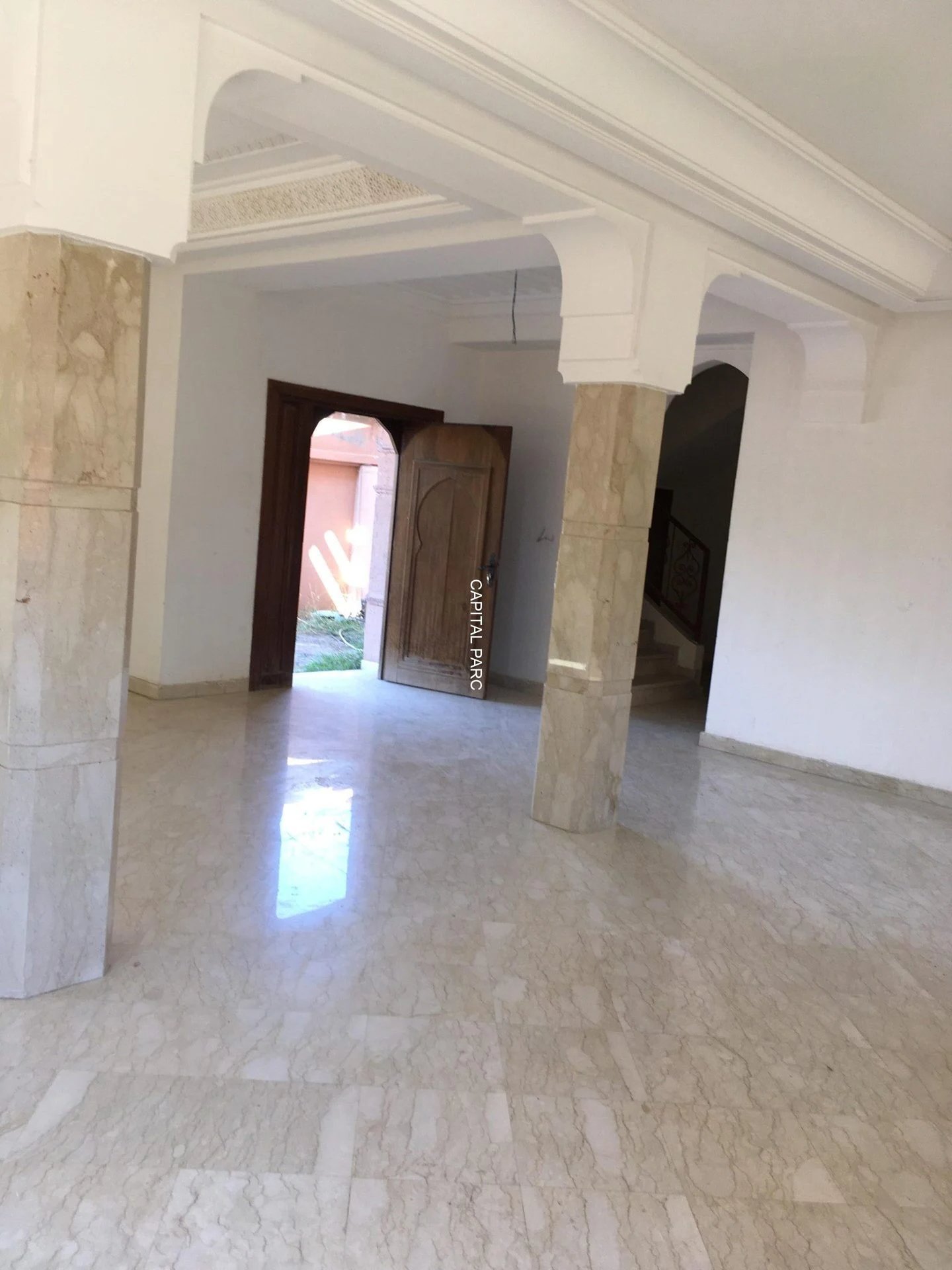 Villa semi-finie 300 m² à vendre, Marrakech quartier Targa   — miniature 3