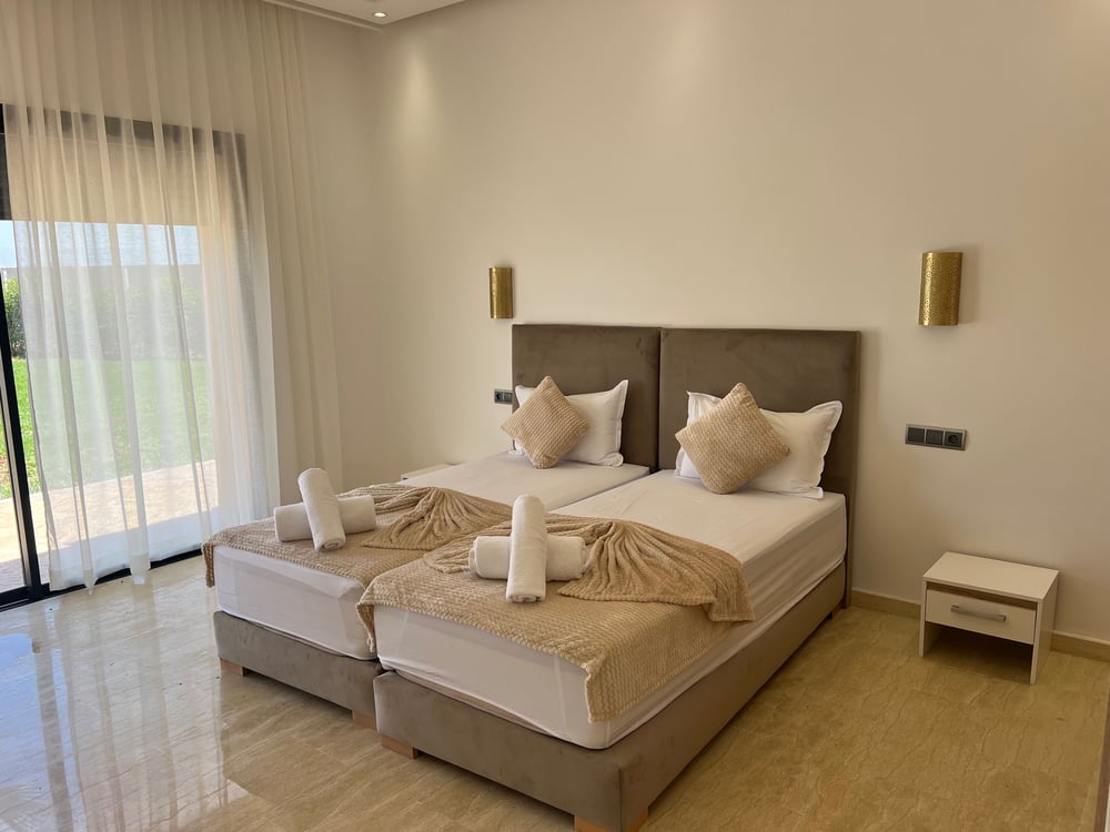 Location saisonnière : Villa moderne parc de 2ha , 4 suites , borrous , route de la foret , Marrakech  — photo 7