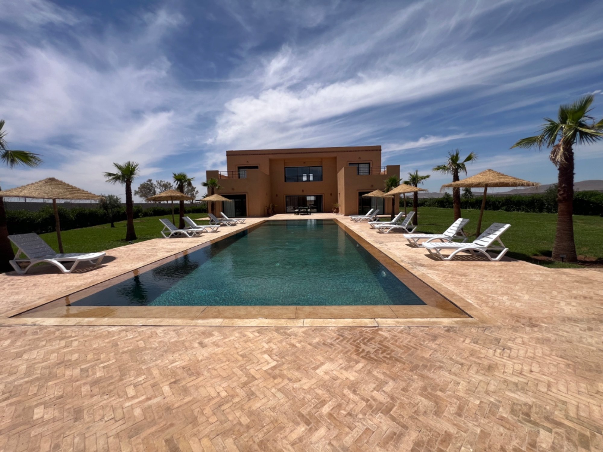 Villa moderne 400 m² à vendre, 2 ha, Bourousse, Marrakech — Villa, Marrakech