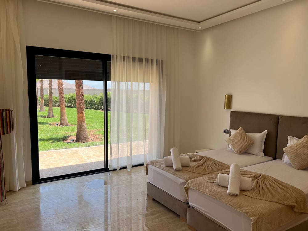 Location saisonnière : Villa moderne parc de 2ha , 4 suites , borrous , route de la foret , Marrakech  — photo 5