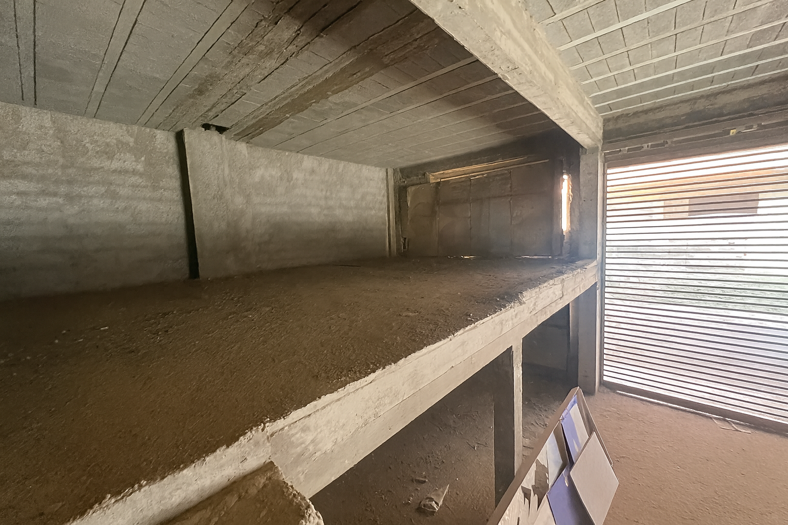 Local commercial 200 m² avec mezzanine à louer, Jnan Awrad Marrakech — miniature 3