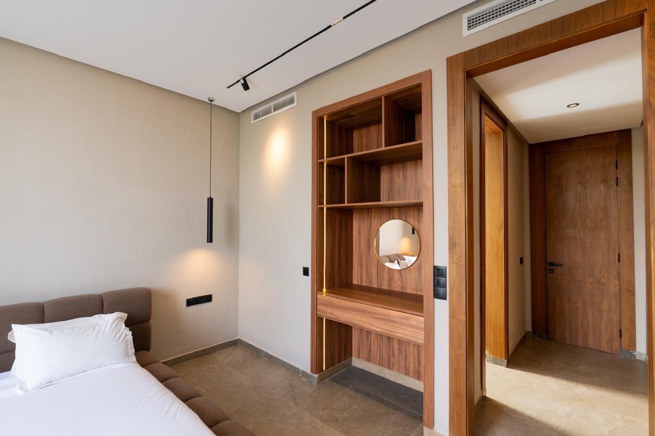 Vente : villa moderne dans une résidence sécurisée, Marrakech , route ourika  — miniature 13
