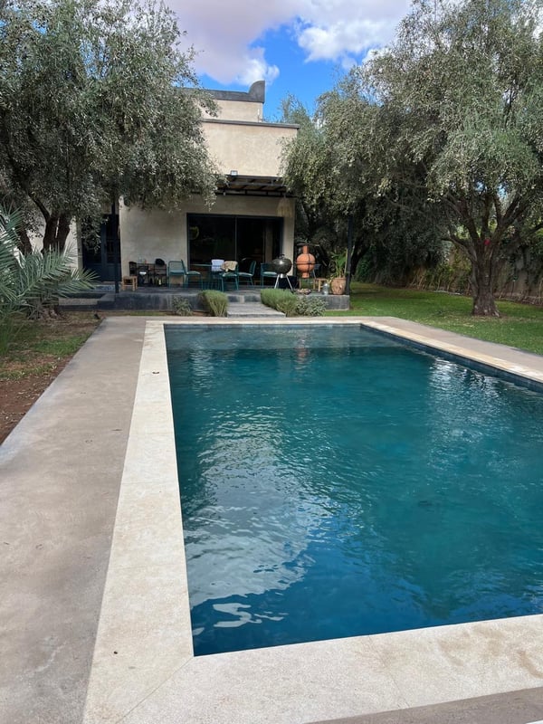 فيلا مفرشة بـ 2 بيوت للكرا، طريق فاس، مراكش — Villa meublée, Marrakech